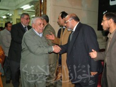 د. محمد الجزار شارك في عزاء الحاج يوسف قتة