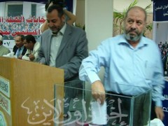 النائب عبد الله عليوة يدلي بصوته