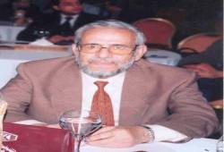 جلال عبدالعزيز.. لمحة من حياة المربي الصامد