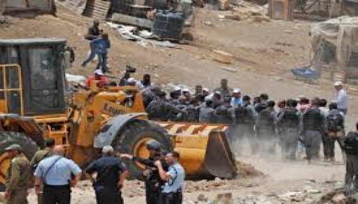 تأهب واعتصام فلسطيني لمواجهة هدم الخان الأحمر