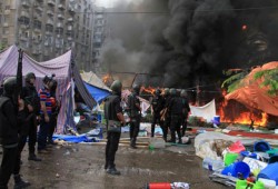 "الجبهة الوطنية" تدعو للاصطفاف لإزاحة قائد الانقلاب الدموي