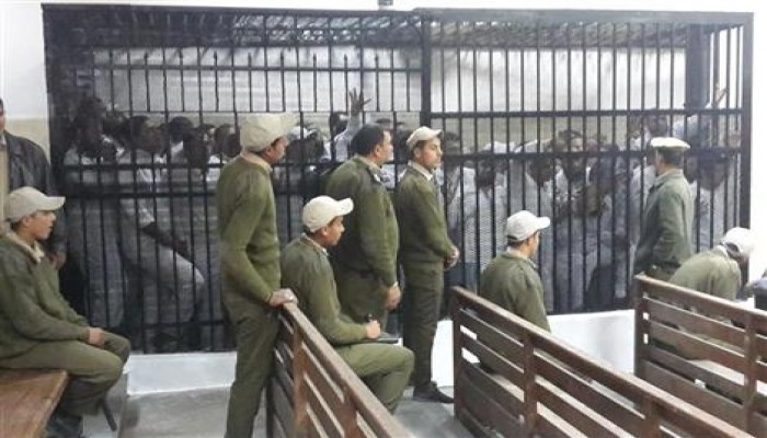 قضاء الانقلاب يحكم على أربعة بالمؤبد..وشهادة القس تبرئهم