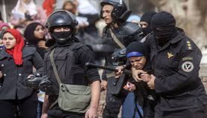 نيابة الانقلاب تحبس الصحفية إسراء أبوالغيط 15 يوما