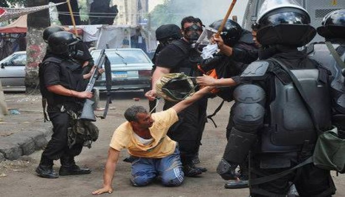 شرطة الانقلاب تعتقل اربعة مواطنين تعسفيا بالبحيرة