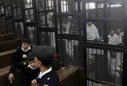 جنايات الانقلاب تقضي بالسجن المشدد على 5 أبرياء بـ"هزلية الزيتون"