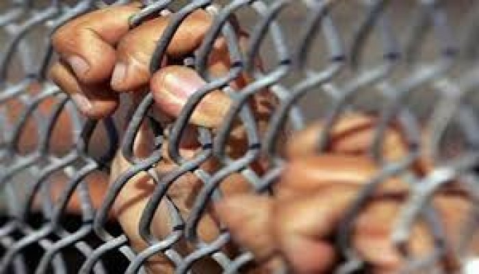 نيابة الانقلاب تتعسف وتجدد حبس د. حنان والطالبة سارة