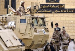 استغاثة من سجن العقرب.. وضابط للنزلاء: "عايزأموتكم"