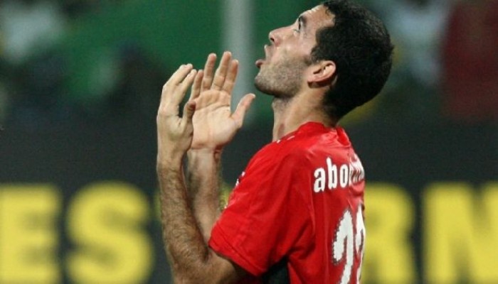 استفتاء يصعق العسكر : أبو تريكة أعظم لاعب في إفريقيا