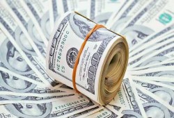 أذرع الانقلاب تواصل خديعة المواطنين بسعر الدولار