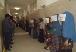 سلسلة بشرية لطالبات علوم المنوفية تهتف بالحرية للمعتقلين