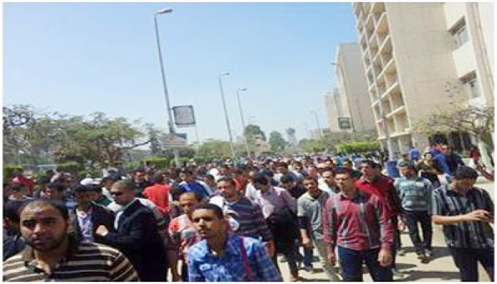 فيديو.. طلاب جامعة الزقازيق ينددون بمقتل زميلهم "صهيب"