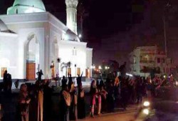 فيديو.. وقفة ليلية ببئر العبد رفضاً لأحكام الإعدام