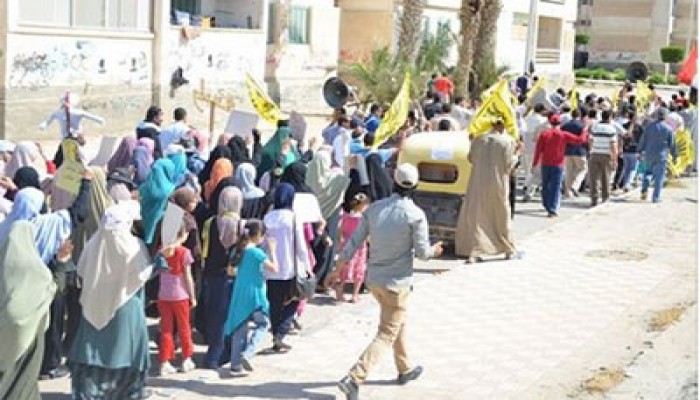 أحرار المنتزه يهتفون بإعدام السفاح في مسيرة حاشدة