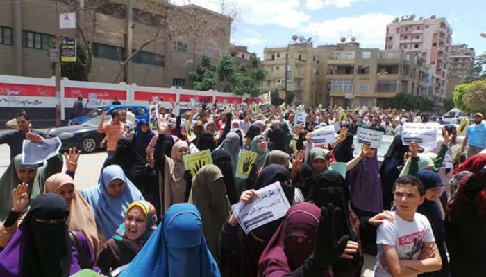 مسيرة حاشدة بإطسا تطالب بتطهير قضاء الانقلاب