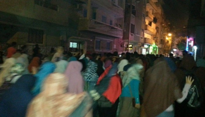 فيديو.. مسيرة ليلية لثوار دمنهور تهتف بإسقاط الانقلاب