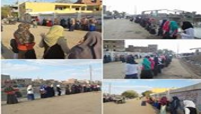 صور.. وقفة لطالبات مدارس منيا القمح رفضًا لحكم العسكر