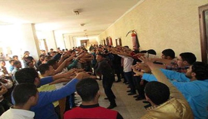 فيديو.. مسيرة بأزهر الزقازيق تندد بفصل واعتقال الطلاب