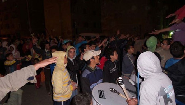 مسيرة ليلية ببلطيم تطالب بإعدام عصابة العسكر