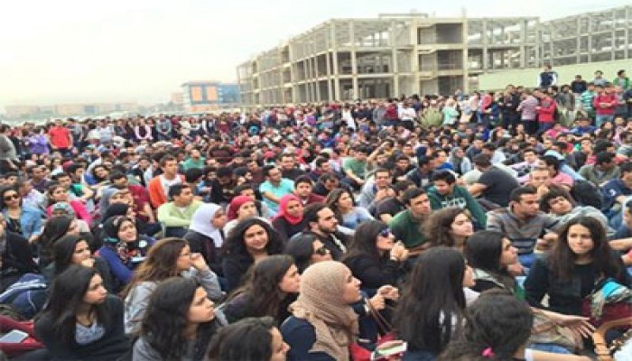 بالصور.. اعتصام طلاب الجامعة الألمانية