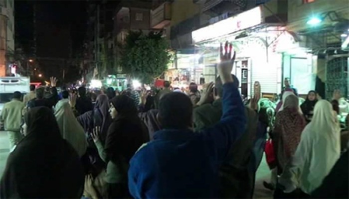 فيديو.. مسيرة ليلية بالورديان تطالب بمحاكمة السفاح وعصابته
