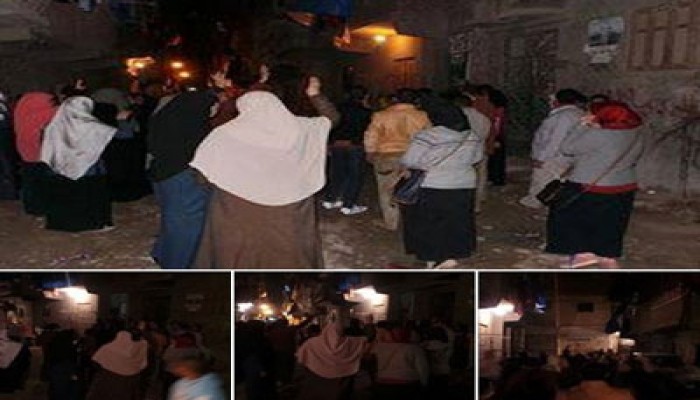 صور.. مسيرة ليلية بالعوايد تطالب بإعدام السفاح وعصابته