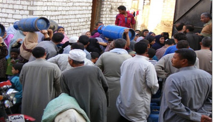 وقفة لأهالي بيلا رفضًا لتواطؤ الانقلاب مع السوق السوداء