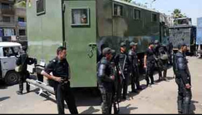 الانقلاب يعتقل 14 من مؤيدي الشرعية بكفر الشيخ ويحطم منازلهم