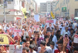 شباب العريش يشاركون في فعاليات "مصر مش للبيع"