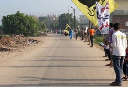 فيديو.. ثوار الفشن يهتفون "ميمون رجالة.. داخلية زبالة"