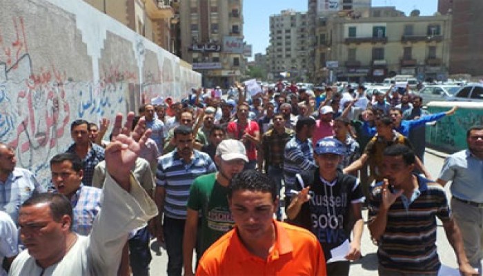 مسيرة حاشدة لضنك بسنورس بالفيوم تندد بخراب الانقلاب