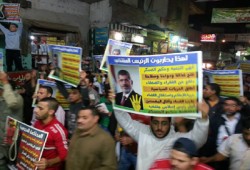 ثوار الخصوص يهتفون بالقصاص للشهداء في مسيرة ليلية