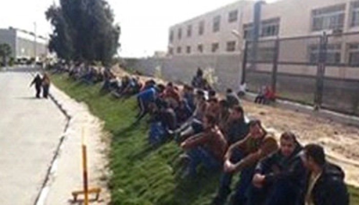 تواصل اعتصام عمال "اليجكت" للمطالبة بصرف مستحقاتهم