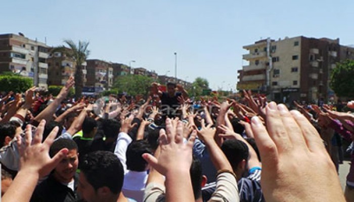 أعلي كوبري الأتوستراد تتحدى الانقلاب