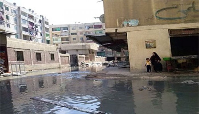 مياه الصرف الصحي تغرق شوارع الدخيله.. والانقلاب يتجاهل