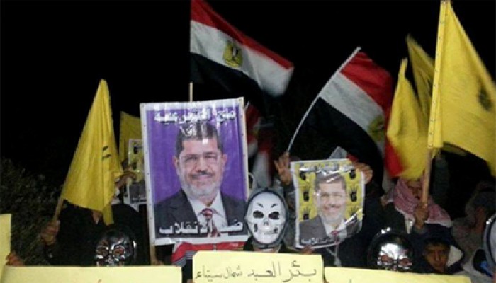 أحرار بئر العبد يهتفون بإنقاذ مصر من عصابة العسكر