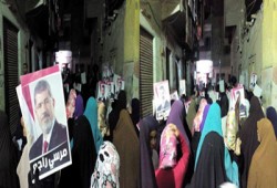 مسيرة نسائية بمركز ببا تندد بحصار قرية الميمون