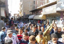 فيديو.. مسيرتان لطلاب كرادسة والمنصورية تهتفان بإنقاذ مصر