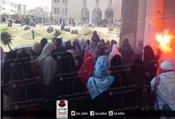 طالبات الأزهر فى ثاني فعالياتهم اليوم للإفراج عن زميلاتهن