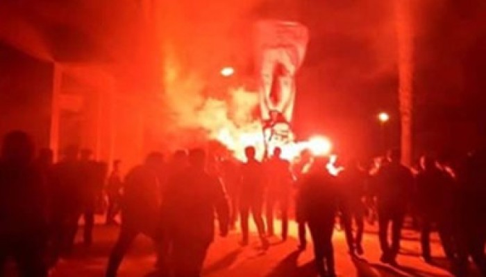 فيديو..3 سلاسل بشرية لثوار دمياط تهتف بإسقاط الانقلاب
