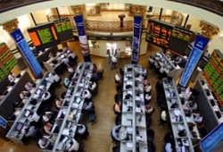 تراجع مؤشرات البورصة.. و"الرئيسي" يفقد 1.43%