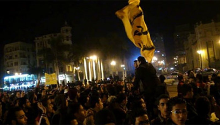 وقفة مسائية بكفرالدوار تندد بأحكام القضاء الجائرة