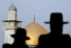 الاحتلال يهدم قرية بوابة القدس للمرة التاسعة