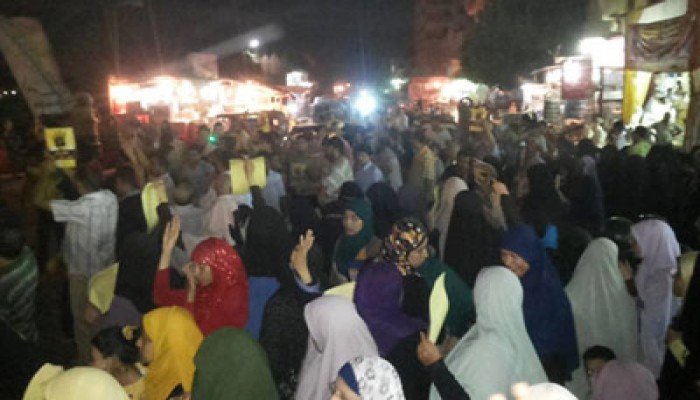 صور.. مسيرة شبابية ببنها تهتف "الانقلاب هو الإرهاب"