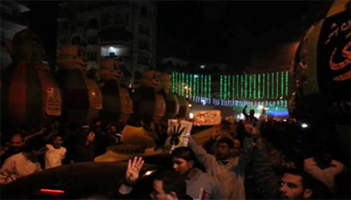 أحرار المحلة الكبرى يواصلون حراكها الثوري بمسيرة ليلية