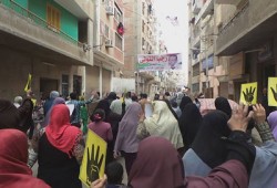 مسيرة حاشدة بمدينة المنيا تهتف "الانقلاب هو الإرهاب"
