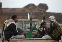 الحوثيون يفجرون 6 منازل لمعارضين لهم بأرحب