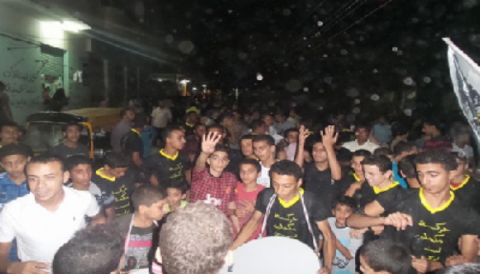 فيديو.. مسيرة ليلية بسكاكرة ههيا تطالب بإعدام السفاح