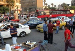 مليشيات الانقلاب تهاجم الباعة الجائلين وتعتقل 22
