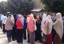 طالبات الأزهر بالزقازيق ينتفضن ضمن فعاليات "ثورة حرم"