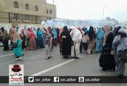 بالصور.. طالبات الأزهر يتظاهرن بشارع مصطفى النحاس